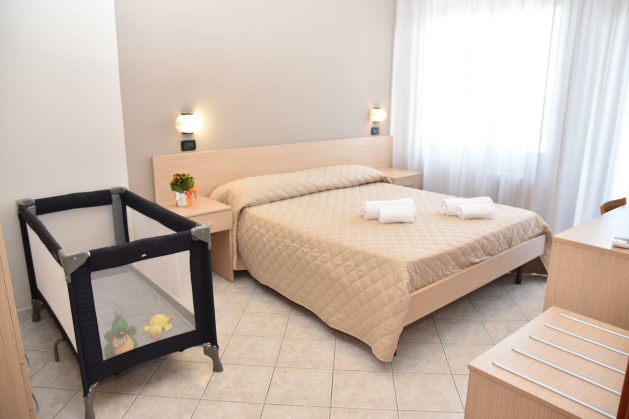Hotel Excelsior Montesilvano Marina المظهر الخارجي الصورة