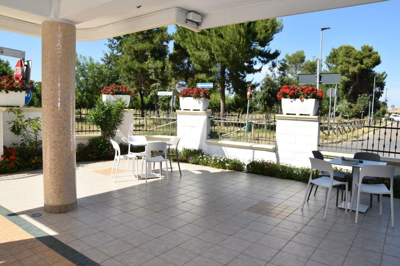Hotel Excelsior Montesilvano Marina المظهر الخارجي الصورة