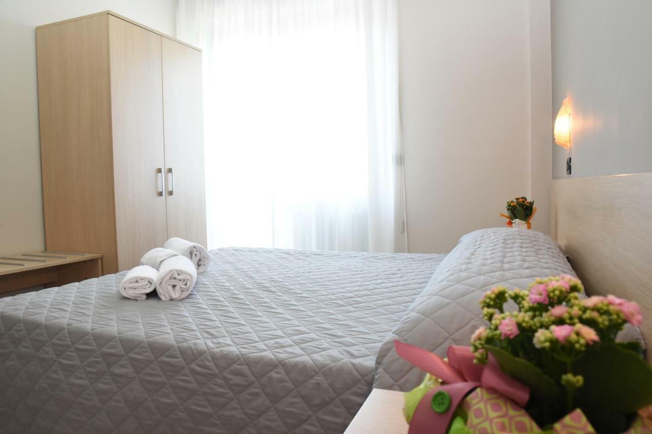 Hotel Excelsior Montesilvano Marina المظهر الخارجي الصورة